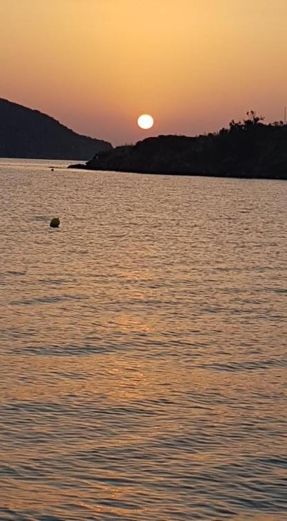 Iasonas View Studio Néa Péramos Εξωτερικό φωτογραφία